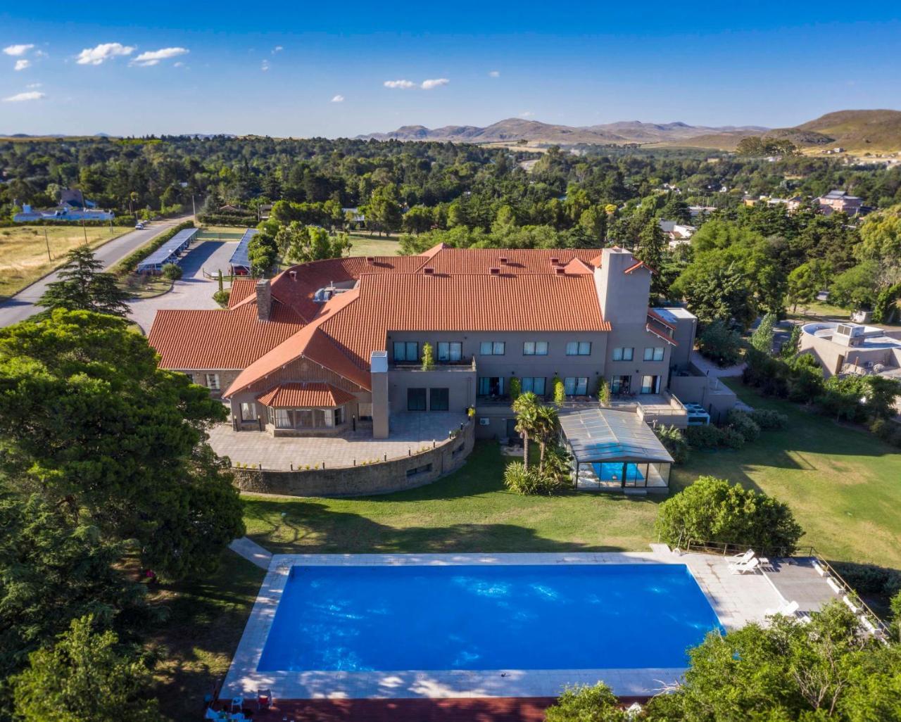 Hotel Provincial Sierra de la Ventana Exterior photo